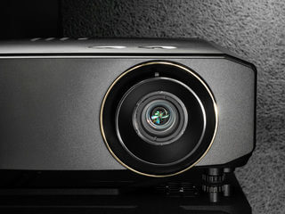 Тестируем новый проектор компании JVC — LX-NZ3